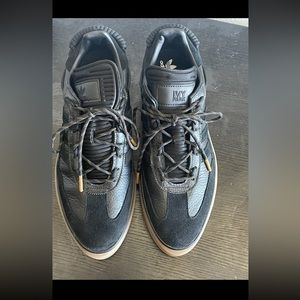 Size 13 - adidas Super Sleek 72 x Ivy Park Black Gum 2020